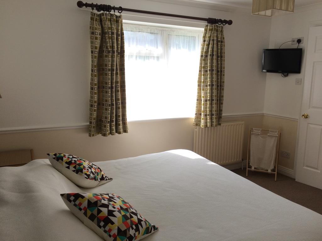 Byways Serviced Apartments Salisbury Habitación foto